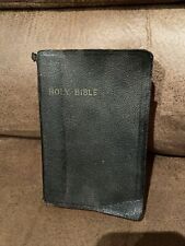 Vintg, Holy Bible .KJV Old & New Testament picture