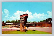 Little Rock AR-Arkansas, Arkansas Traveler Hotel Court Souvenir Vintage Postcard picture