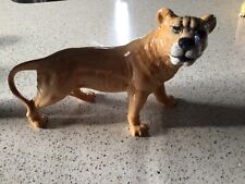 BESWICK “LIONESS” FIGURE FACING RIGHT 2097 BY GRAHAM TONGUE MINT picture