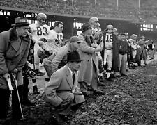 1954 CLEVELAND BROWNS NFL Championship Game Sideline Photo   (228-B) picture