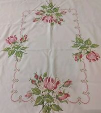 Vintage Hand stitched Needlepoint Tablecloth With 8 Matching Napkins 89