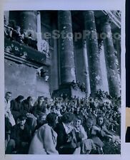 1948 BERLIN Anti-Communist Crowd Meeting Reichstag Building Press Photo picture
