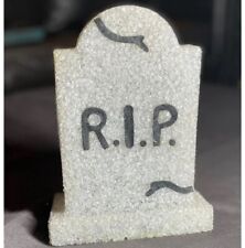 “RIP” Tombstone Plastic Halloween DISPLAY ONLY  Battery Functions Do Not Work picture