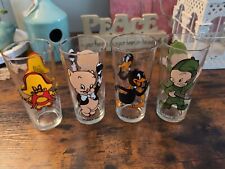 VINTAGE 1973 WARNER BROS. PEPSI COLLECTOR SERIES GLASSES - LOT OF 4. No Chips picture