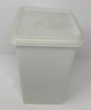 Tupperware Cracker Keeper Square Container 1314-5 and Frosted Lid 1315-4 Vintage picture