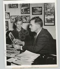 YOUTH CHARITY Founder CAL FARLEY Maverick Club & Boys Ranch TX 1947 Press Photo picture