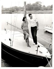 LD254 Original Ewing Galloway Photo SAILING FASHION Preppy Style Couple on Boat picture