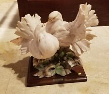Giuseppe Armani  Capodimonte Italy Love Doves / Pigeons Figurine  Sculpture picture