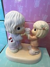 2006 Precious Moments 'The Gift Is In The Giving' Christmas Figurine 710010 NIB picture