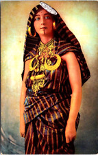Postcard 1920's Libya bellezza araba woman in outfit jewlery picture