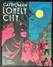 CATWOMAN LONELY CITY Direct Market Exclusive Variant Hardcover CLIFF CHIANG NM picture