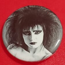 1 Inch Siouxsie Sioux Goth Round Pinback Button picture