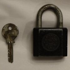 Vintage Yale Junior padlock with key (working) picture