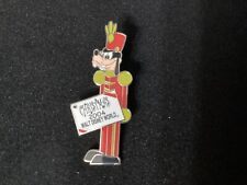 WDW Happy Holidays 2004 Of Nutcracker Goofy Pin LE 2000 picture