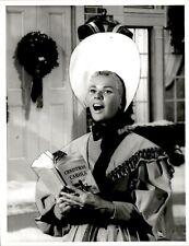 LG932 Original Photo BARBARA ANDERSON Hollywood Actress Singing Christmas Carols picture