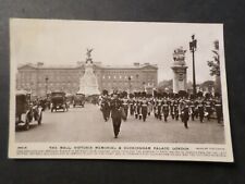 CPA Postcard GB, Royaule Plain, The Mall Victoria Memorial, Uniforms, VF picture
