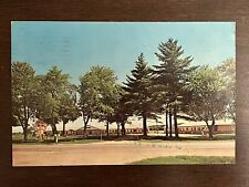 Gaylord, MI Golfview Motel Exterior and Grounds View Vintage Postcard AAA picture