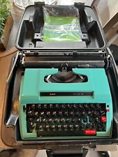 1977 vintage teal typewriter deluxe 300 picture