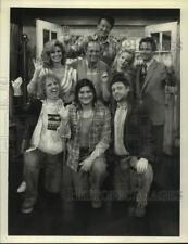 1990 Press Photo Actor Bob Newhart with cast in 