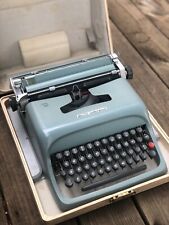 Vtg Olivetti Underwood Studio 44 Manual Typewriter with Case, No Key 1960