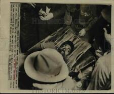 1949 Press Photo Minneapolis, Minn Orville Crutcher detained after robbery picture