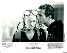 1998 Rob Estes Actor Shannon Sturges In Terror In The Mall Television 8X10 Photo picture