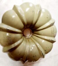 Vintage Bundt Brand Fluted Tube Pan  Northland Aluminum Products USA, GREEN picture