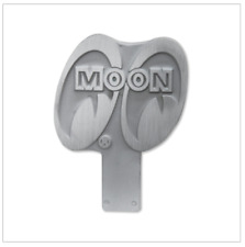 Mooneyes Moon Eyeball Cast Metal License Plate Topper 2.25