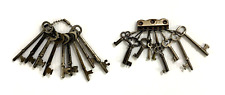 18 Assorted VINTAGE Skeleton Keys LOT SET COLLECTION Unmarked Cast Iron picture