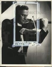 1970 Press Photo Yehudi Menuhin, Violinist - pio11474 picture