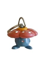 1999 VINTAGE POKEMON COLLECTIBLE VILEPLUME KEYCHAIN BLUE RED picture