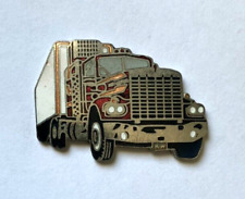 REF 40 - PIN'S LARGE TRUCK KENWORTH Enamel 35mm x 20mm picture