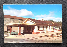 Postcard Stoughton Wisconsin C.M.ST.P. & P. Railroad Depot       A7 picture