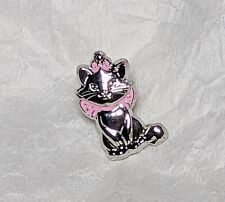 Disney 100 Character Blind Box Mini Pin - The Aristocats - Marie - Opened picture