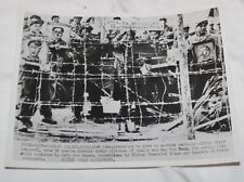 1952 Press Photo Korea, Koje-Do Red Prisoners Showing Stalin & Mao TzeTung Photo picture