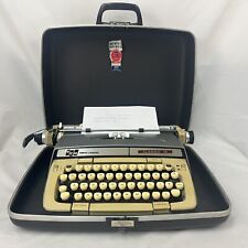 VINTAGE SCM SMITH CORONA CLASSIC 12 MANUAL PORTABLE TYPEWRITER WITH CASE AND KEY picture