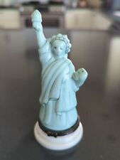 Porcelain Hinged Box Two's Company - Statue of Liberty  Pill Box K3 picture