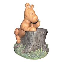 Disney's Classic Pooh baby Tigger Bank Classic Pooh Charpénte.  picture