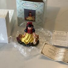 Madame Alexander  Snow White Figurine w/ Box picture