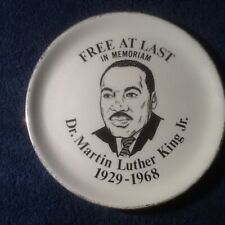  Vintage MARTIN LUTHER KING JR. Memorial Plate 24K Gold Trim MLK Memorabilia picture