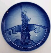 B&G Christmas Eve at the Statue of Liberty 1996 Plate Christmas in America Hand picture