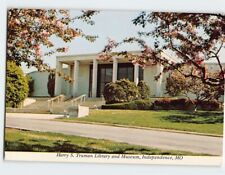 Postcard Harry S. Truman Library & Museum Independence Missouri USA picture