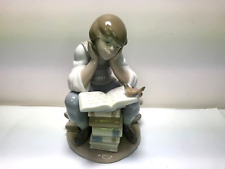 LLADRO LITTLE DISTRACTION PORCELAIN FIGURINE 6318 Boy On Books Studying 1995 picture