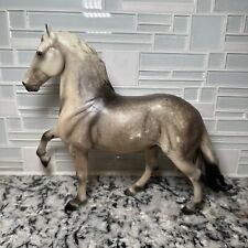 Breyer Peruvian Paso Gray Horse picture