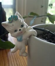 Pair of Vintage Ceramic White Cat Shelf/Planter Climbers Kitsch Lefton? Napco? picture