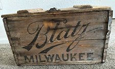Vintage 1926 BLATZ BEER Milwaukee WOOD CRATE Holds 24 Bottles ORIGINAL HARDWARE picture