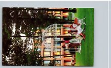 c1950's Rye Town Hilton Rye Brook New York NY, Couples In Gazebo Postcard picture