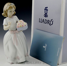 Lladro*********For someone special Figurine Retail$595 **VALENTINES DAY GIFT** picture