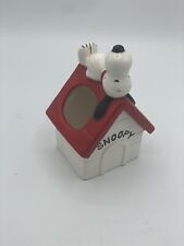 Vintage Peanuts Snoopy On Doghouse Ceramic Planter 1970 picture