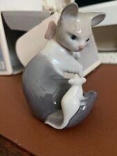 Lladro Glazed 5236 Cat & Mouse MINT in Original Box Current Secondary Price $210 picture